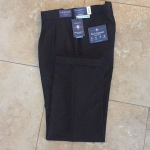 COPY - Croft & Barrow True Comfort Pleated Pant.  38X32